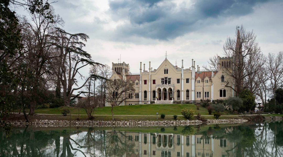 CASTELLO PAPADOPOLI GIOL “Neo-gothic and romance in a Venetian Villa”